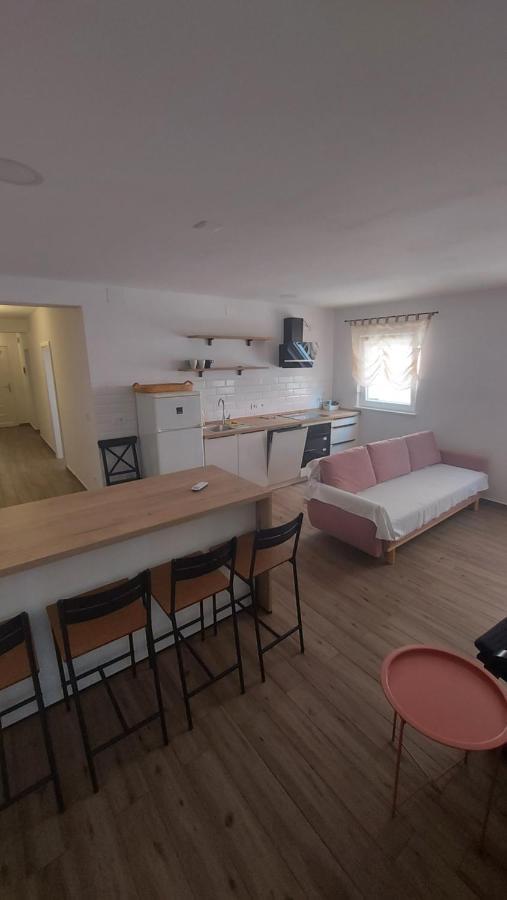 Apartmani Mlinar - Two Bedroom Apartment With Seaview Grebaštica المظهر الخارجي الصورة