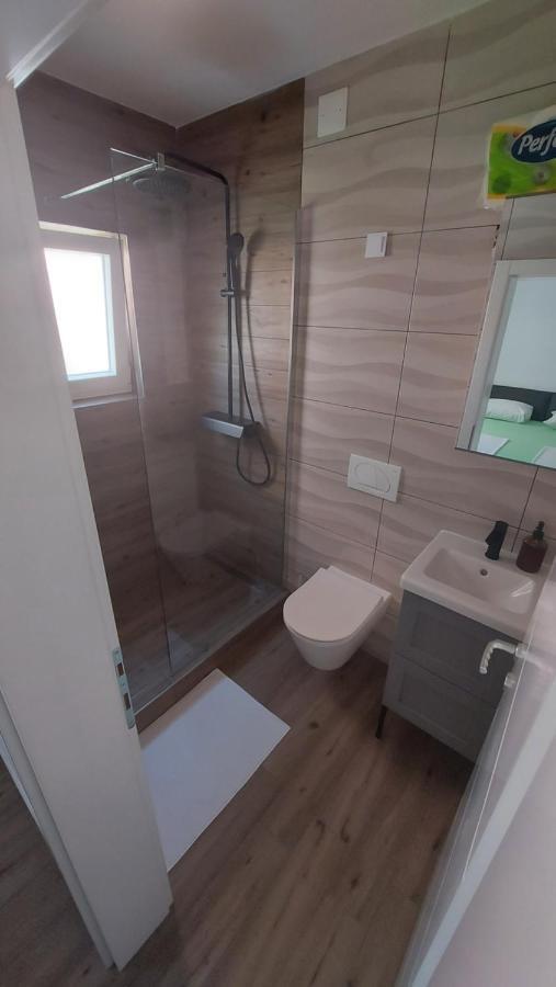 Apartmani Mlinar - Two Bedroom Apartment With Seaview Grebaštica المظهر الخارجي الصورة