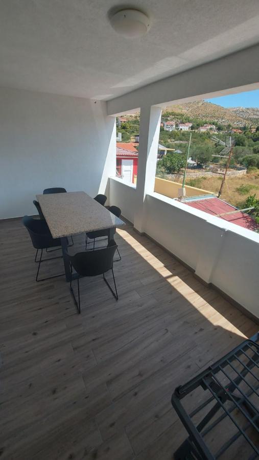 Apartmani Mlinar - Two Bedroom Apartment With Seaview Grebaštica المظهر الخارجي الصورة