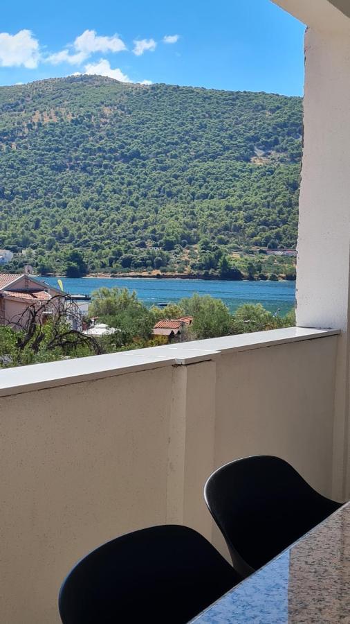 Apartmani Mlinar - Two Bedroom Apartment With Seaview Grebaštica المظهر الخارجي الصورة