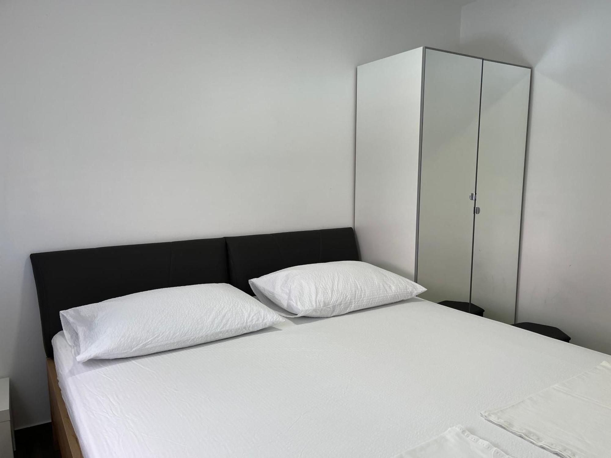 Apartmani Mlinar - Two Bedroom Apartment With Seaview Grebaštica المظهر الخارجي الصورة