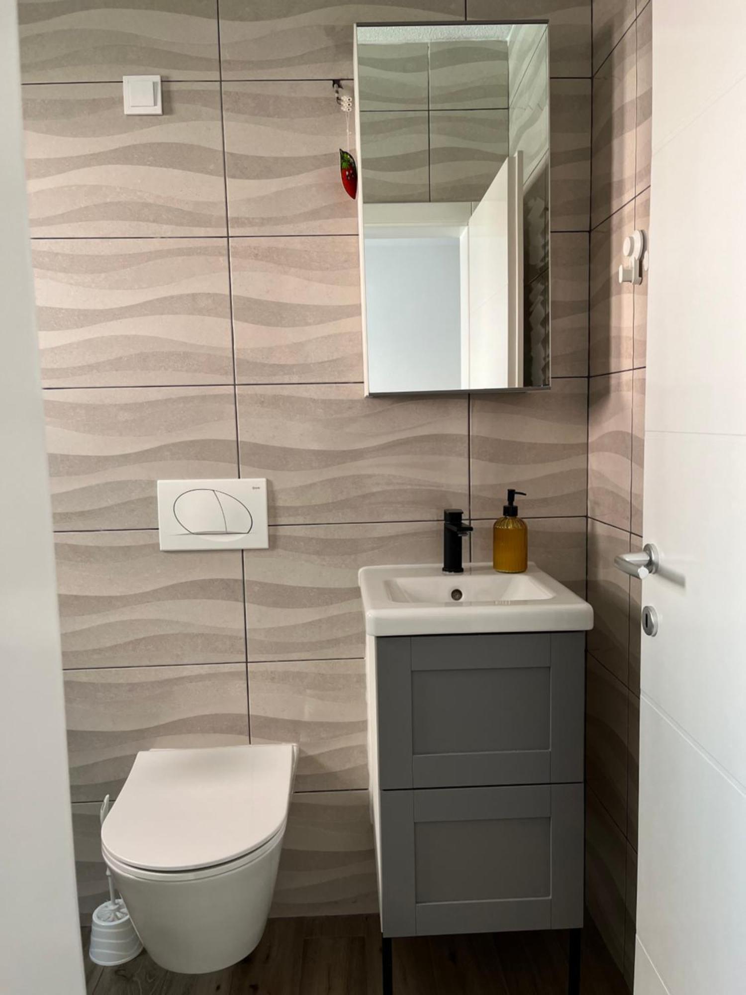 Apartmani Mlinar - Two Bedroom Apartment With Seaview Grebaštica المظهر الخارجي الصورة